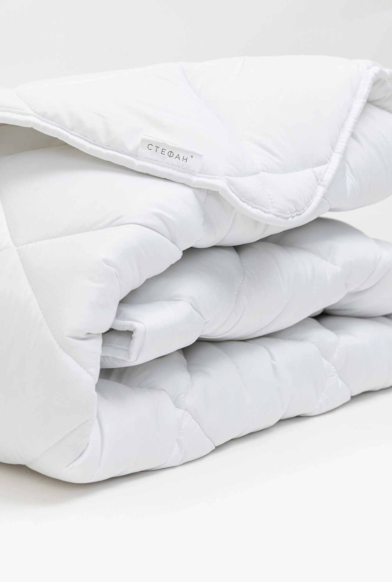 jorgan-mikrosoft-beli-1761933055-820643