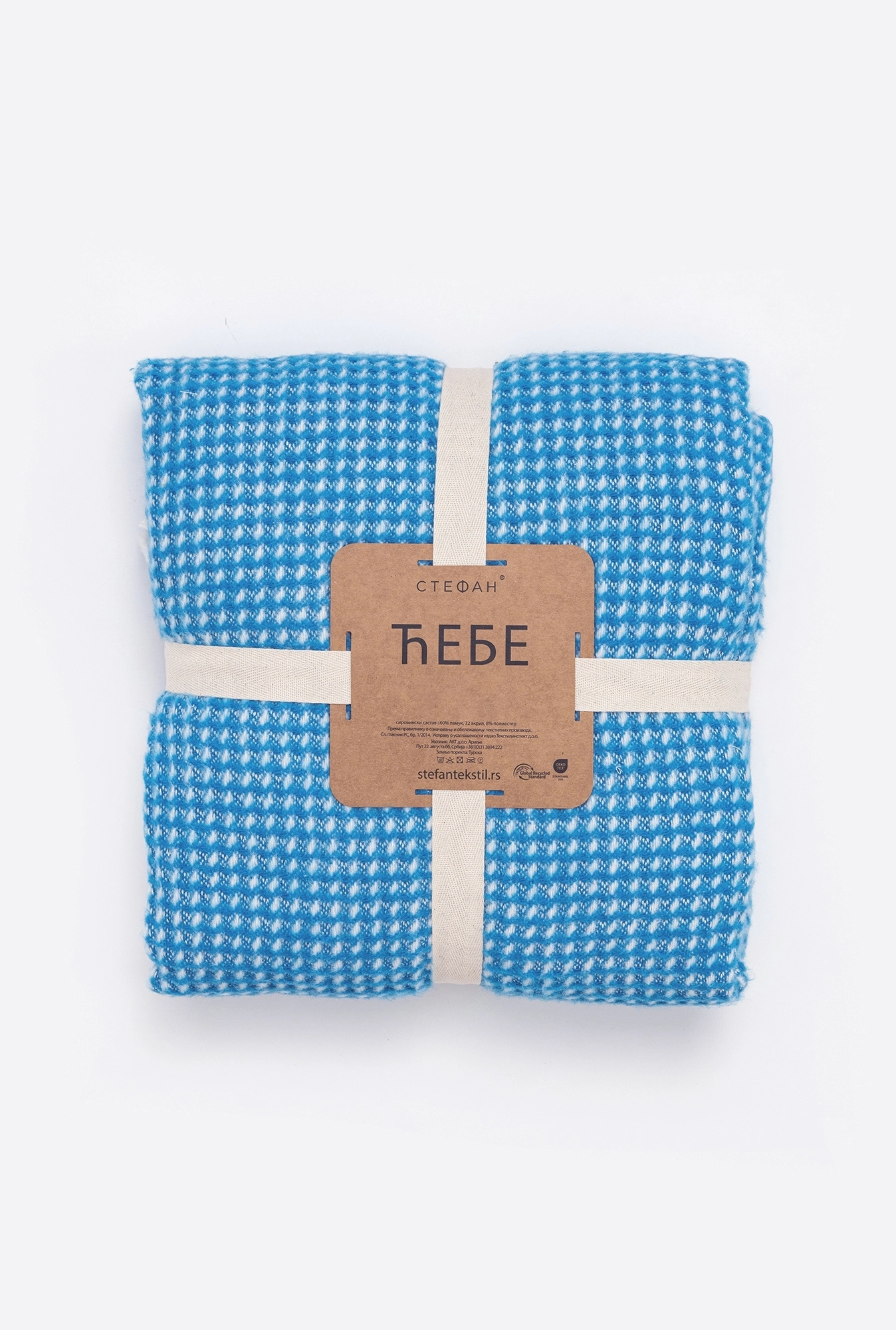 cebe-ravena-plava-topla-nit-1759482148-201019
