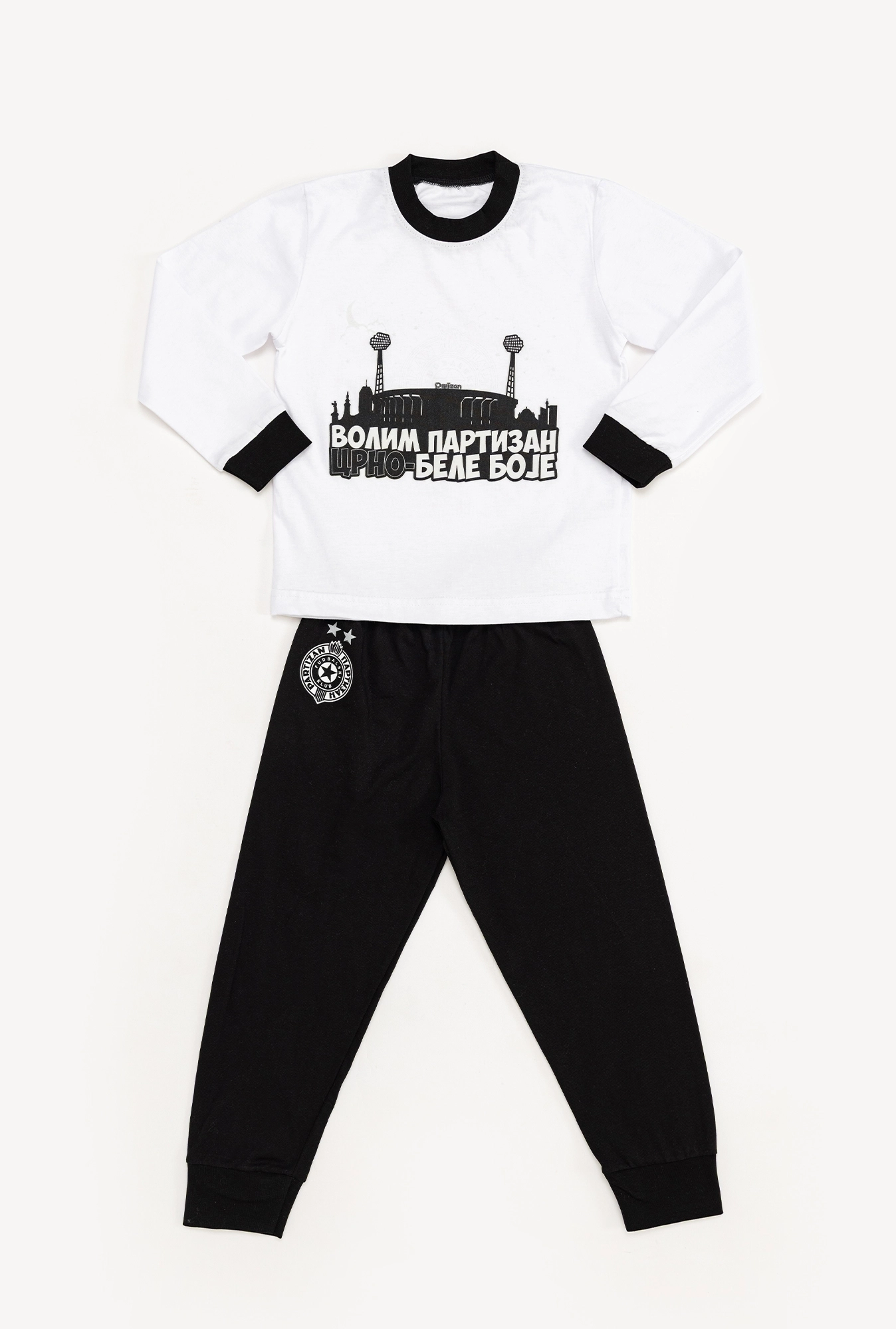 pidzama-sa-svetlecim-elementima-partizan-1761996273-906435