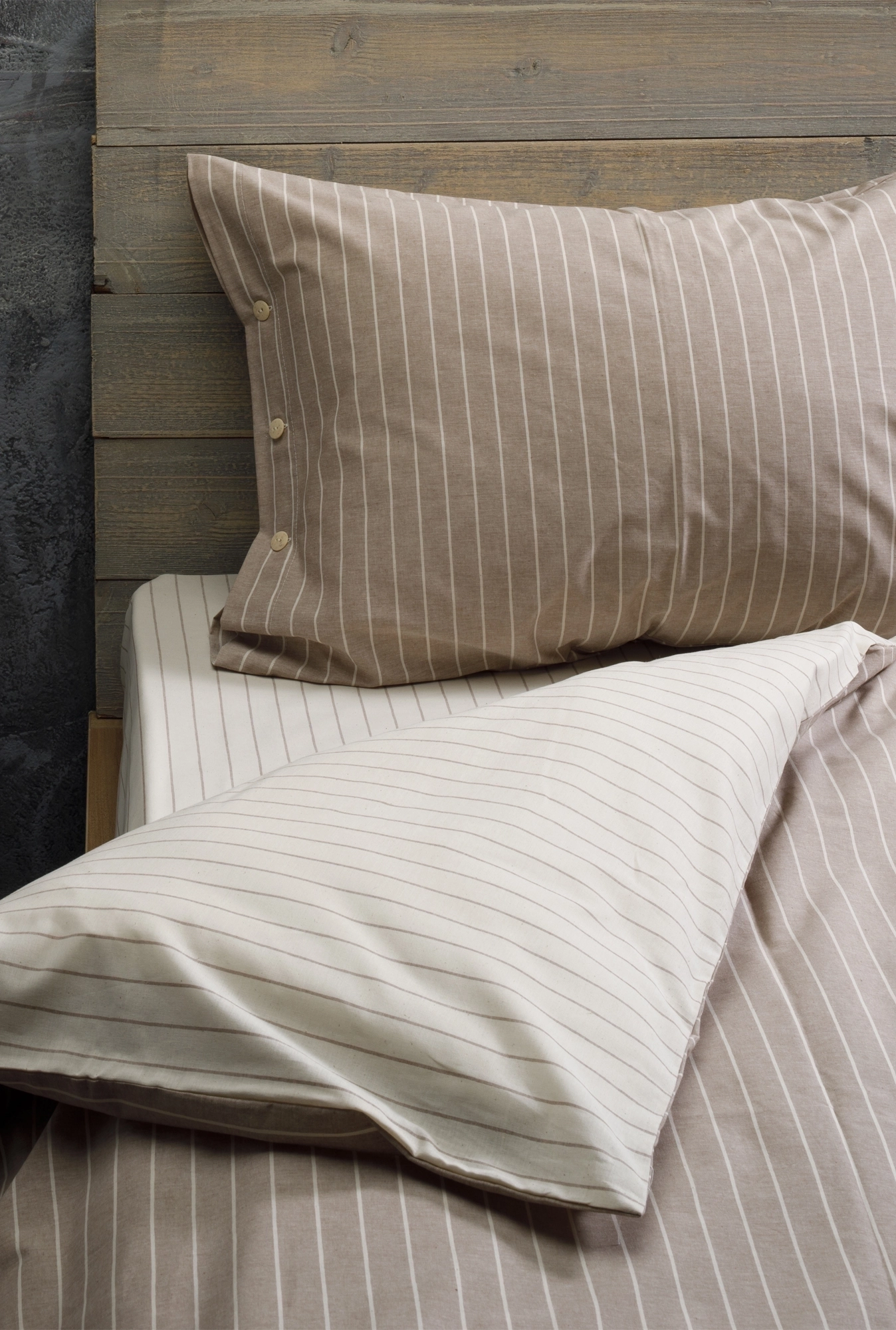 posteljina-vintage-braon-1774956442-756572