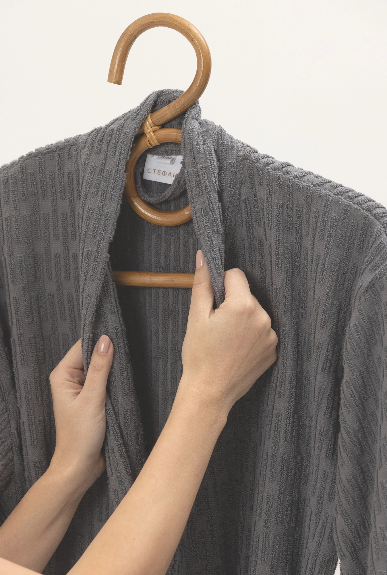 Bademantil Linea sivi